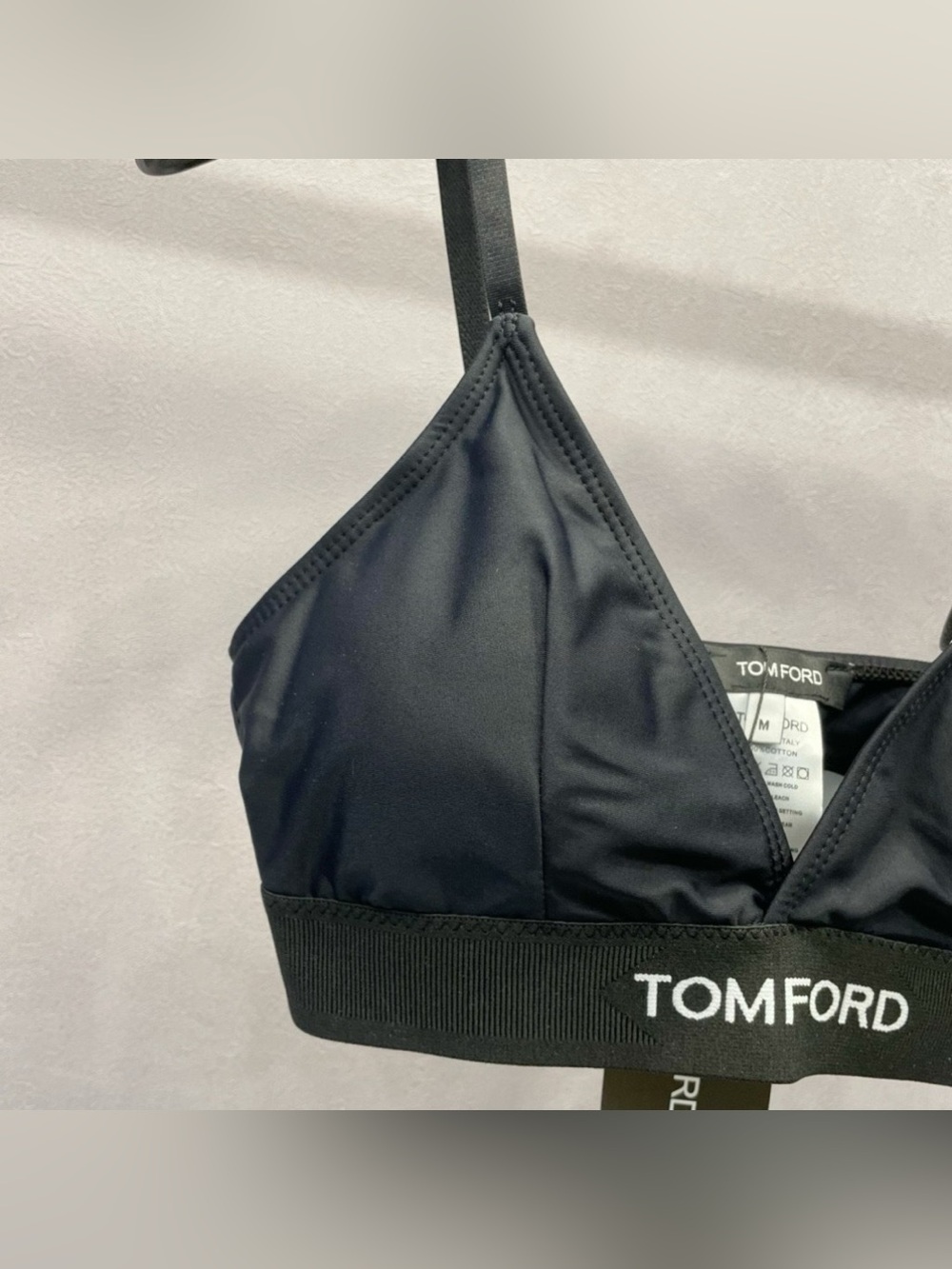 Tom Ford Black Bralette with High-Waist Black Leggings - Picture 7 of 8